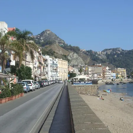 Hébergement de vacances Casa Nicole Fronte Mare