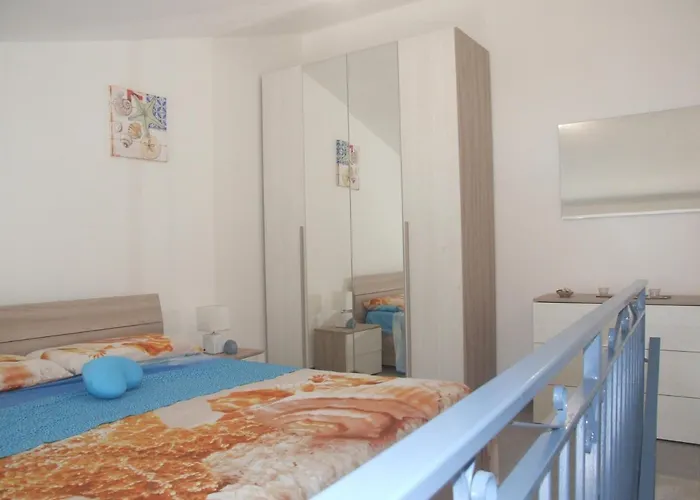 Casa Nicole Fronte Mare Giardini Naxos