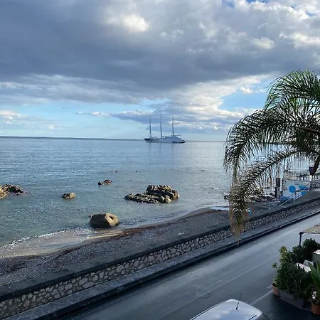 Casa Nicole Fronte Mare