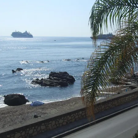 Casa Nicole Fronte Mare *