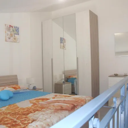 Casa Nicole Fronte Mare Giardini-Naxos